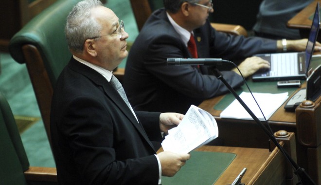 Senatorul Puiu Hașotti:  