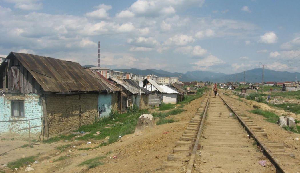 Facturile la energie, mai ușor de plătit pentru peste două milioane de români - pungidesaracieoanasandu1-1751195111.jpg