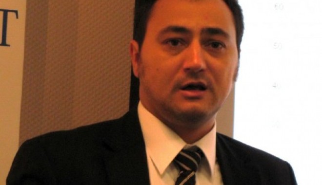 Mirel Palada va fi schimbat de premierul Ponta din funcția de purtător de cuvânt al Guvernului - purtatordecuvant500x407-1409748477.jpg