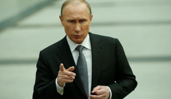 Avioane de lupta elvetiene au zburat la mica distanta de aeronava care il transporta pe Vladimir Putin in Peru - putin-1479580280.jpg