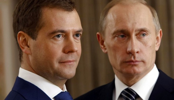 Tandemul Putin - Medvedev,  ideal pentru guvernarea Rusiei - putinmedvedev-1312296536.jpg