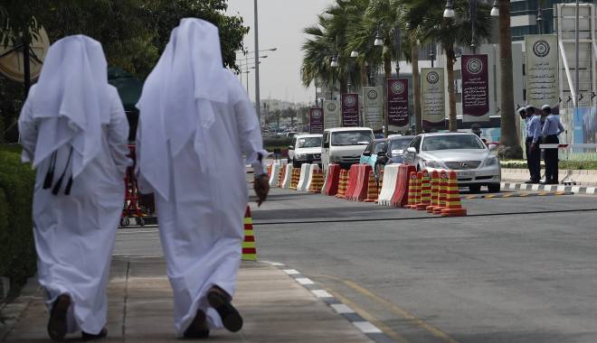 Cei 10 muncitori români arestați în Qatar au fost eliberați - qatar-1422197228.jpg
