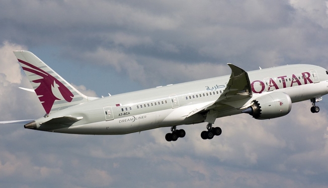 Avion Qatar Airways, aterizare de urgență, după ce o femeie a descoperit că soțul i-a fost INFIDEL - qatarairways-1510229275.jpg