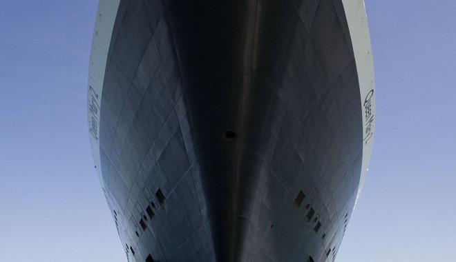 Galerie foto / Vasul Queen Mary 2 aniversează 10 ani cu un pictorial inedit cu căpitanul său - queen3-1394211253.jpg