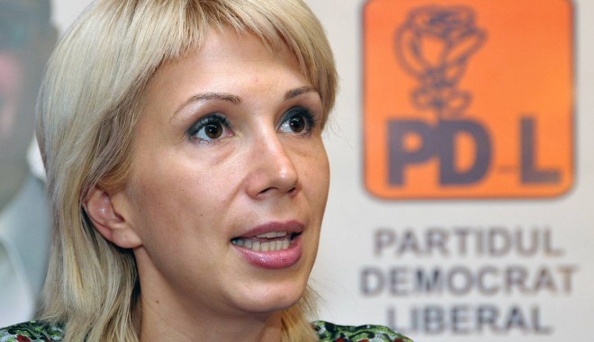 Deputatul PDL Raluca Turcan cere demisia ministrului Turismului pentru intenția de mărire a vacanțelor elevilor - ra-1368952168.jpg