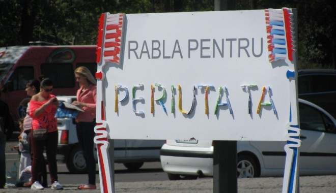 Constănțenii au luat lecții de sănătate orală - rablapentruperiutata-1367172948.jpg