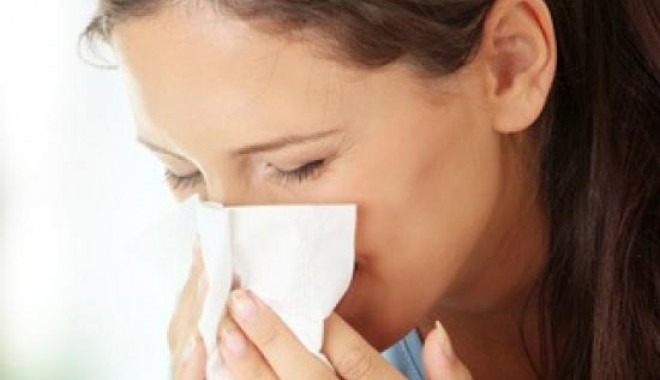 Tot mai puțini constănțeni, afectați de infecțiile respiratorii - raceala-1326357886.jpg