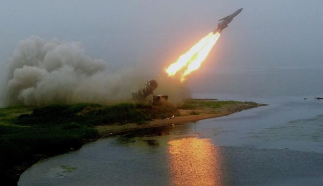 Rusia a testat cu succes cea mai rapidă rachetă din lume - racheta-1496307205.jpg