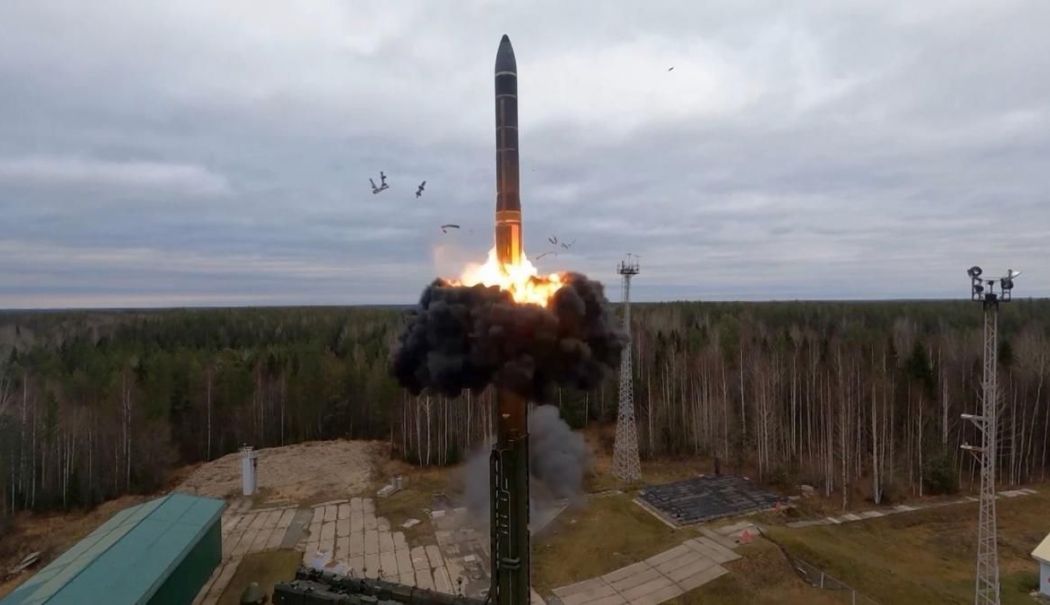 Putin face exerciții nucleare după ce întâlnirea cu Trump s-a anulat - racheta-1761133900.jpg