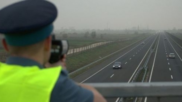 12 șoferi prinși conducând cu viteză excesivă. ''Recordul'' - 214 km/h - radar36670700-1490610778.jpg