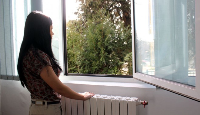 Constănțenii, furioși pe RADET: de ce ard caloriferele la 20 de grade Celsius afară? - radet-1364828308.jpg