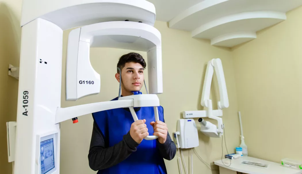 Rolul radiografiilor dentare în diagnosticarea problemelor ascunse ale dinților - radiografie-1778849492.webp