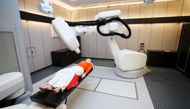 Lovitură dată bolnavilor de cancer, diabet și hepatită. Autoritățile ridică din umeri - radiotherapy-1406019809.jpg