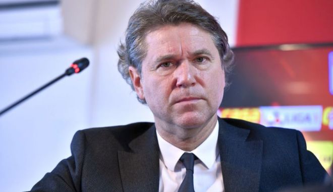 Florin Răducioiu: „Aş dori să câştige Farul titlul, e echipa cea mai frumoasă şi mai ofensivă” - raducioiu-farul-1684420318.jpg