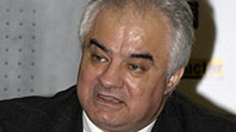 Director BNR: Toate pensiile ar trebui impozitate, 30% din bugetari ar trebui dați afară - radulescu58471700-1317840653.jpg