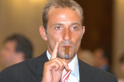 Radu Mazăre: Nu mă opun extrădării, am obosit să lupt. După ce se va termina pedeapsa mă voi întoarce aici în Madagascar - radumazare08022019-1557869224.jpg