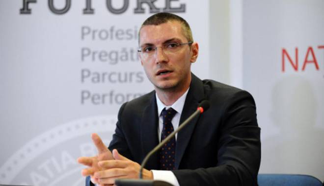 Cine este noul  secretar general al FRF - raduvisan-1438100756.jpg