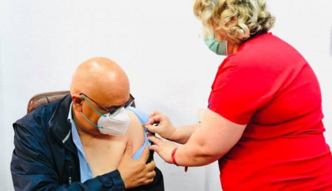 Raed Arafat s-a vaccinat cu doza a treia de vaccin împotriva COVID-19 - raed1-1632843619.jpg
