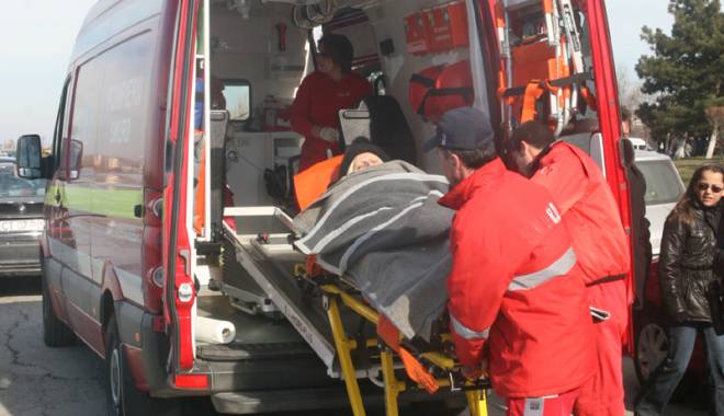 Și-a înjunghiat amicul pentru că nu-l lăsa să se sinucidă - rafuialasangeroasa-1422032891.jpg