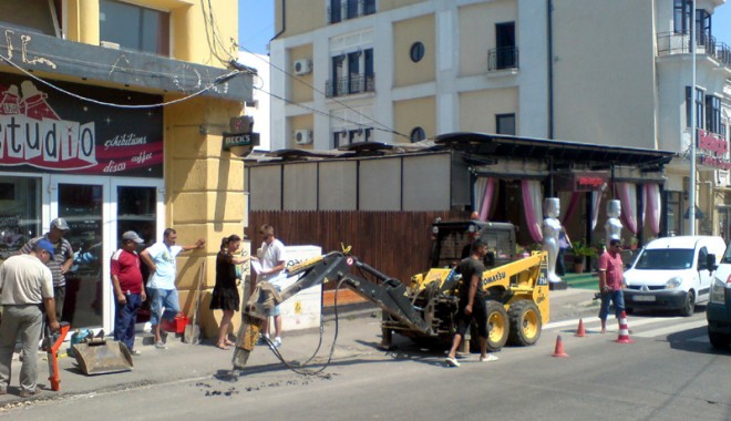 Avarie RAJA/ Fără apă rece în cartierul Km 4 - 5 - raja1311882652-1352883097.jpg