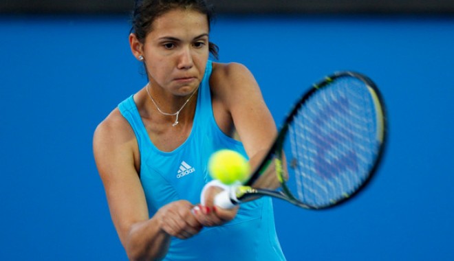 Tenis / Raluca Olaru a câștigat finala de dublu la Brasilia, dar a pierdut-o pe cea de simplu - ralucaolaru-1351498814.jpg