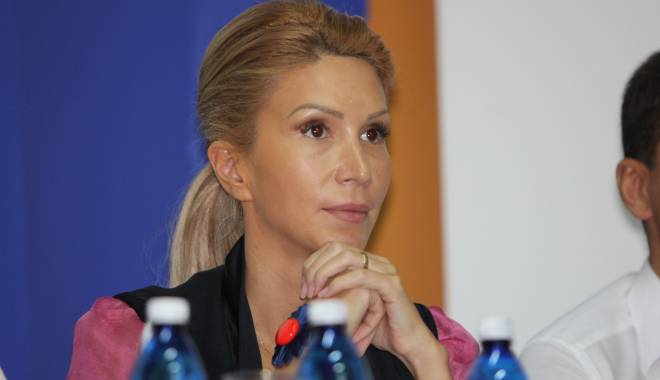 Turcan (PNL): În acest moment se pot constitui noi majorități parlamentare - ralucaturcan-1446634586.jpg