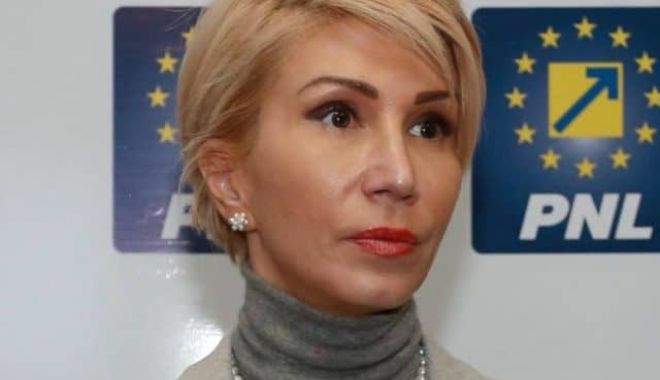 Raluca Turcan: Este imposibil ca Guvernul să asigure măști pentru toți copiii și profesorii - ralucaturcan-1598117501.jpg