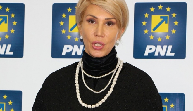 PNL evită, deocamdată, să spună ce va face în cazul moțiunii de cenzură - ralucaturcanbuna-1497543510.jpg