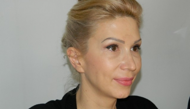 Raluca Turcan va candida pentru funcția de prim-vicepreședinte al PNL - ralucaturcansd5j9ty28c-1496084359.jpg