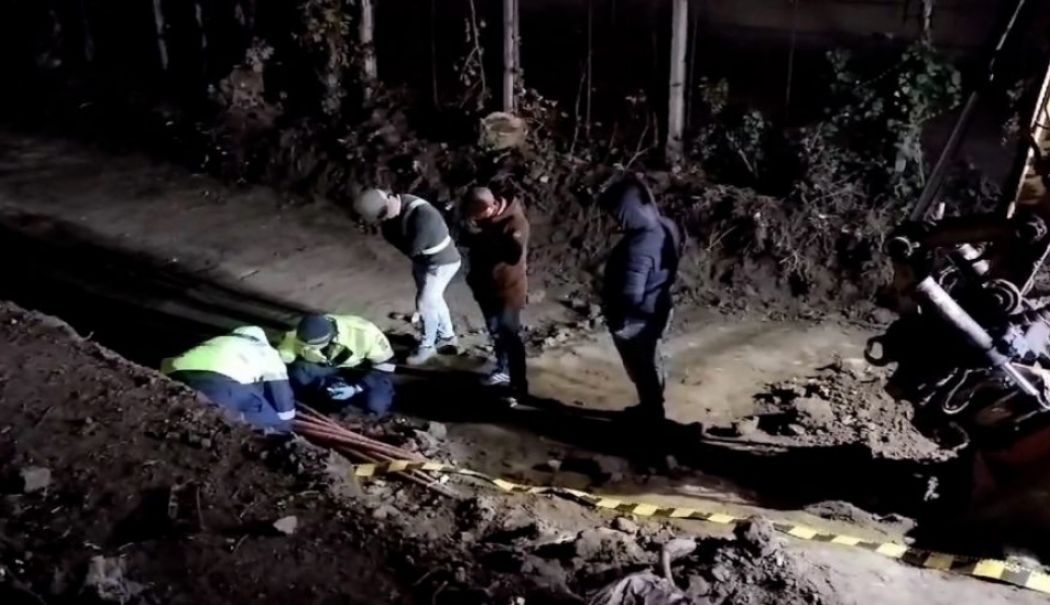 Rămășițele unui copil au fost descoperite de muncitori pe un șantier - ramasitele-unui-copil-1731668751.jpg