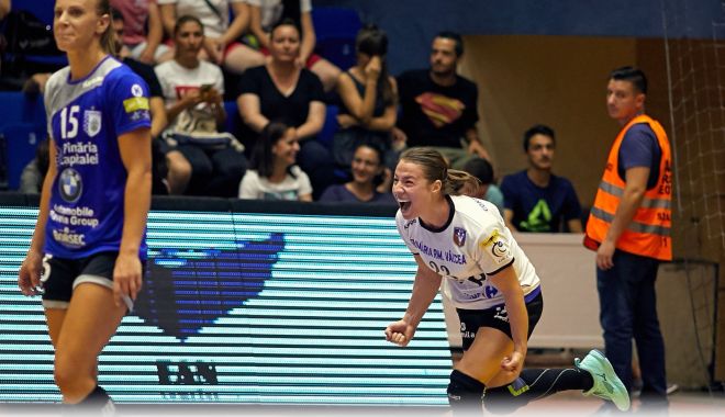 Handbal feminin: SCM Râmnicu Vâlcea a câștigat la Cisnădie, în Liga Națională - ramnicuvalcea-1634745357.jpg