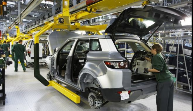 Concedieri masive la unul dintre cei mai mari producători auto - rangeroverhalewood64080100-1541405591.jpg