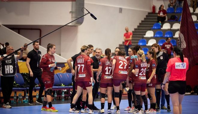 CS Rapid l-a numit pe antrenorul spaniol David Ginesta în locul lui Kim Rasmussen - rapid-antrenor-1694779181.jpg