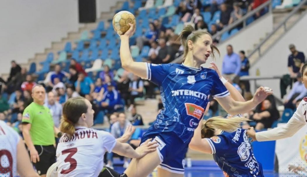 CS Rapid București, învinsă la Craiova, în campionat la handbal feminin - rapid-handbal-fete-1741955174.jpg