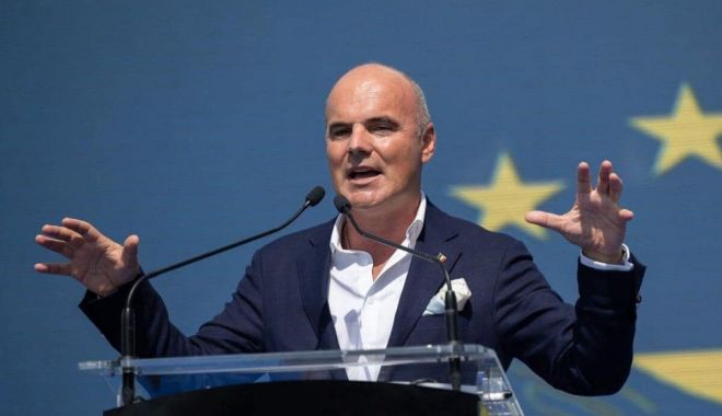 Rareș Bogdan: „Marcel Ciolacu este în campanie prezidenţială. Orice candidat al stângii pierde” - rares-bogdan-despre-ciolacu-1697917231.jpg