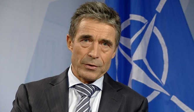 NATO nu poate confirma retragerea trupelor ruse de la granița cu Ucraina - rasmussenandersfogh1-1396362991.jpg