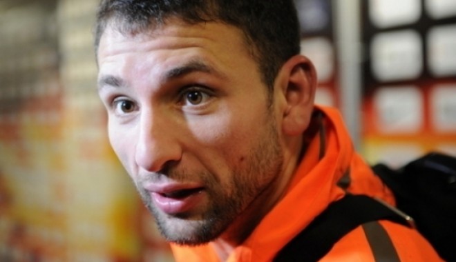 Răzvan Raț, eliminat la meciul Celta - Rayo, după ce a lovit un adversar - rat-1396786980.jpg