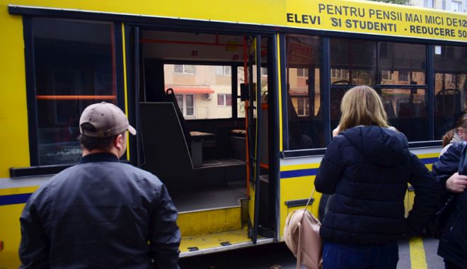 Autobuzele de pe liniile 100 și 5 - 40 își reiau traseul normal - ratc-1538065792.jpg