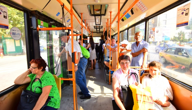 Unde puteți depune cererile pentru abonamentele gratuite la RATC - ratcautobuzcalatori2-1493637670.jpg