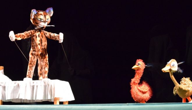 Teatrul „Căluțul de mare” a suplimentat spectacolul de duminică - ratuscaceaurata-1666788894.jpg