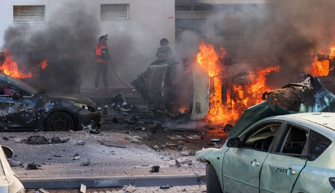 MAE: "Cetăţenii evacuaţi urmează să ajungă în România în perioada următoare"