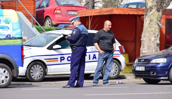 Razii în Constanța. Mașinile cu numere străine, în vizorul polițiștilor - raziepolitisti-1495813217.jpg