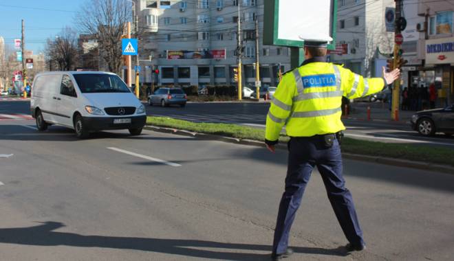 Razii de amploare ale polițiștilor rutieri. Vizați: vitezomanii - raziideamploarepolitiarutiera-1424713217.jpg