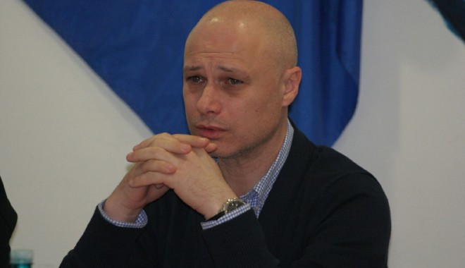 Creșterea alocațiilor propusă de parlamentarul Andrei Răzvan Condurățeanu, respinsă de Senat - razvancondurateanuppdd2-1378219760.jpg
