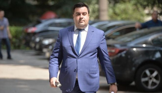 Răzvan Cuc, atac la adresa lui Florin Cîţu în plină campanie electorală - razvancuc-1605456418.jpg