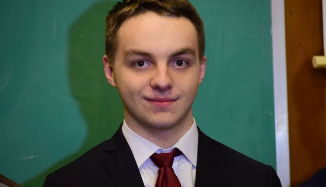 Constănțeanul Răzvan Mihai Ursu, medaliat cu bronz la Olimpiada Internațională de Fizică - razvanmihaiursu-1532960483.jpg