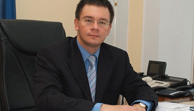 Mihai Răzvan Ungureanu, noul premier desemnat de Traian Băsescu - razvanungureanu-1328552384.jpg