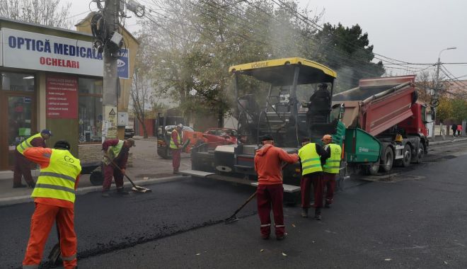 Strada Unirii a fost asfaltată! Continuă reabilitarea trotuarelor - reabilitarestradaunirii4-1573728584.jpg