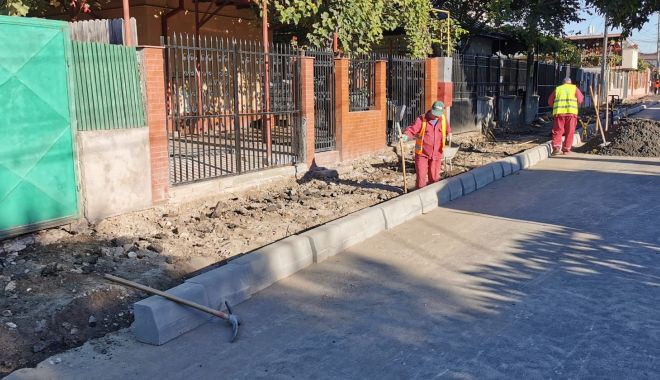Trotuarele de pe strada Progresului din cartierul Km 4-5, în plin proces de reabilitare - reabilitaretrotuare3-1665131606.jpg