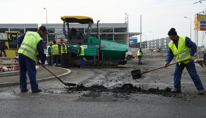 ATENȚIE ȘOFERI! SE OPREȘTE TRAFICUL pe două străzi importante din Constanța! - real2aglomeratiemasinilucrariuti-1477481486.jpg